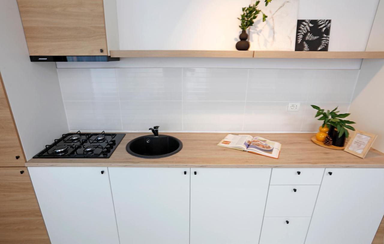 New & Cozy Studio In Ghencea + Netflix Bucharest Luaran gambar
