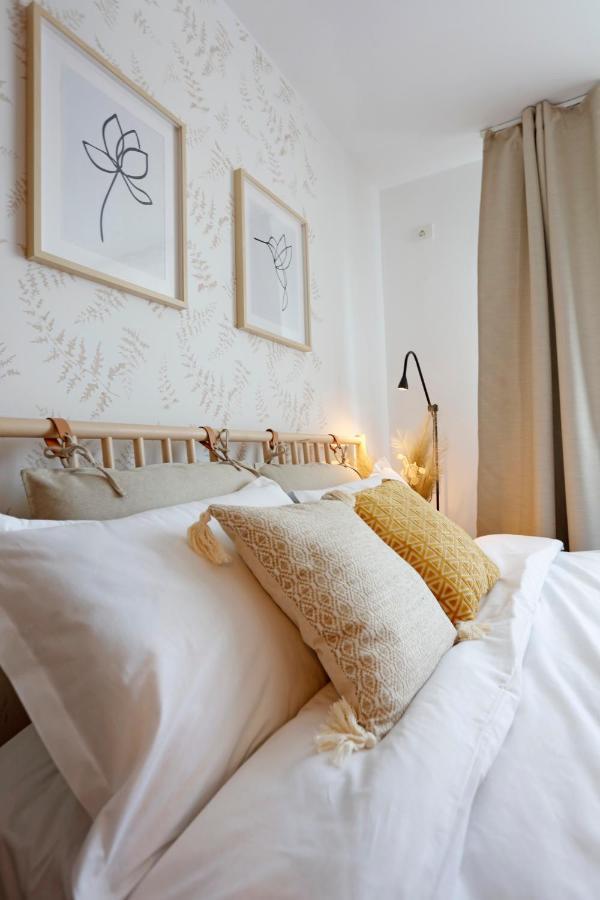 New & Cozy Studio In Ghencea + Netflix Bucharest Luaran gambar